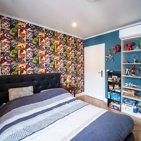 Mega Jeanne D'Arc Billard Baby Foot Logements Insolites Nancy Buitenkant foto